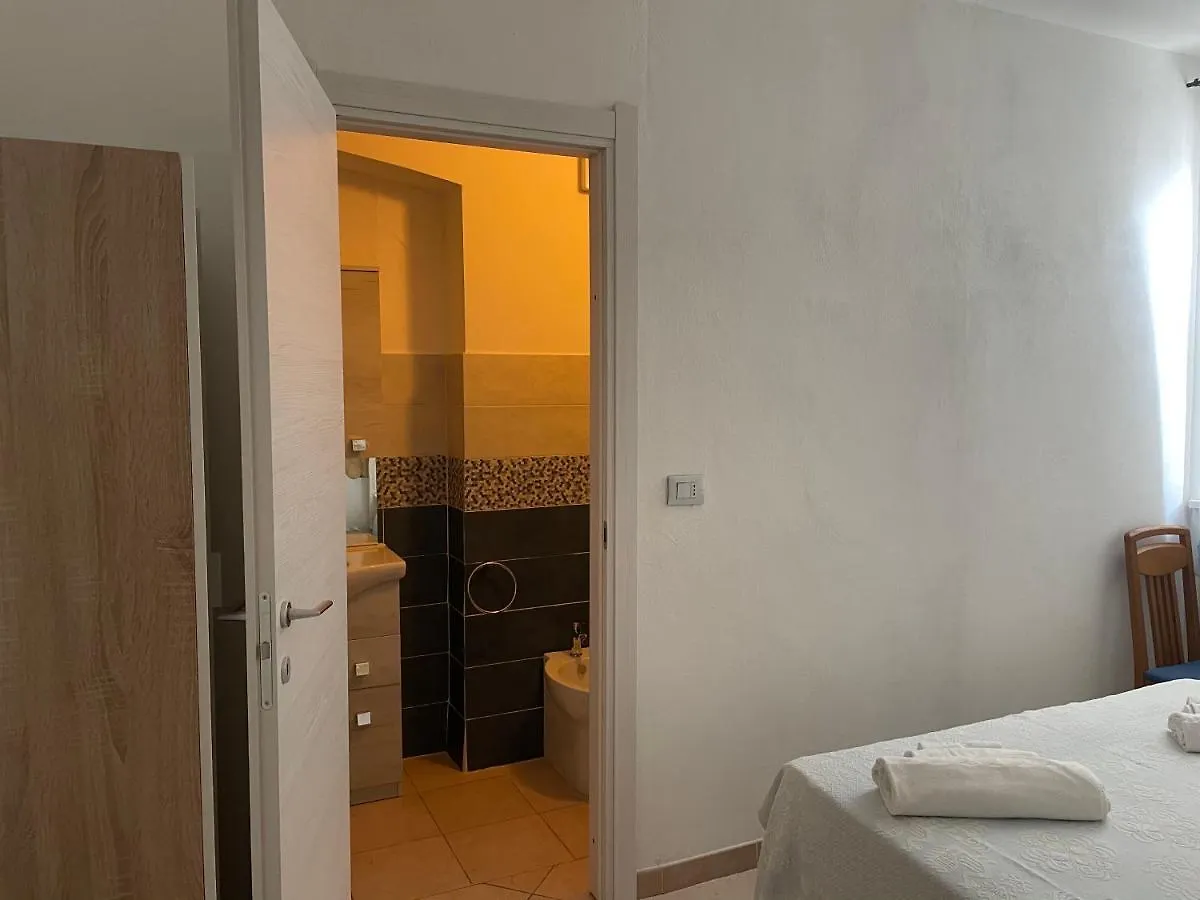 Bed & Breakfast Villa Diana Affitta Camere Stintino